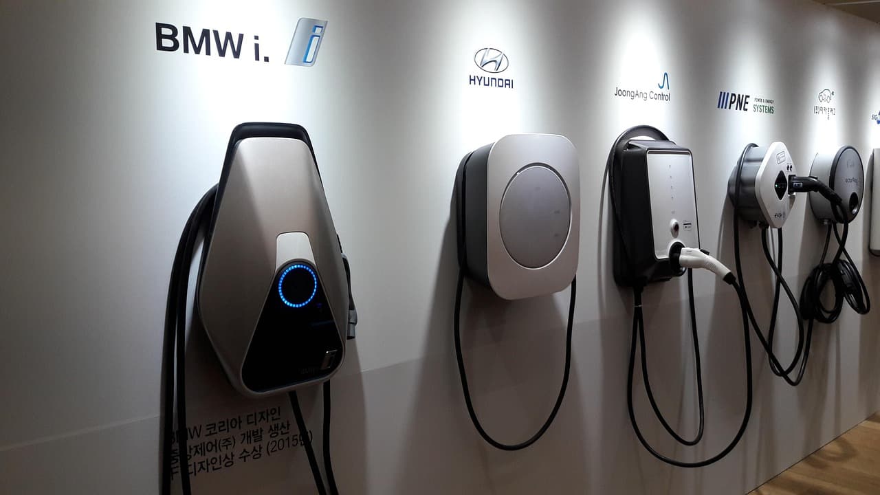 charger-2377021_1280 (1)_compressed.jpg