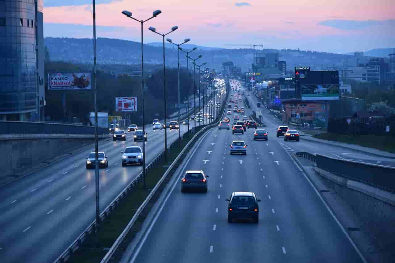 highway-7213206_1280 (1)_compressed.jpg