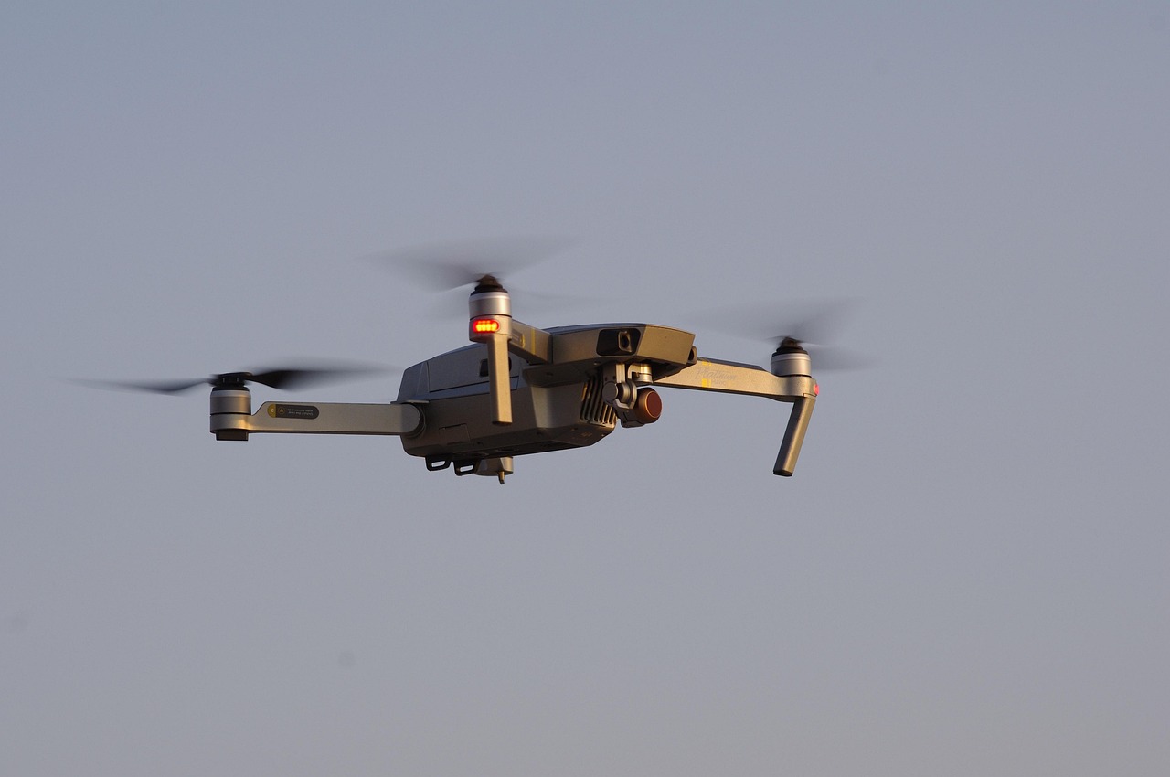 drone-6586331_1280.jpg